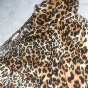 Free Kisses Chetah Print Off The Shoulder,Extra Large,Color Black Brown And Tan